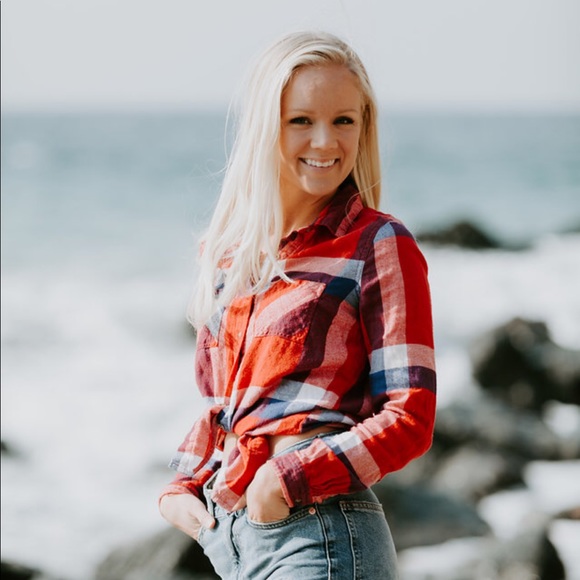 Meet your Posher, Jessica - Picture 2 of 8